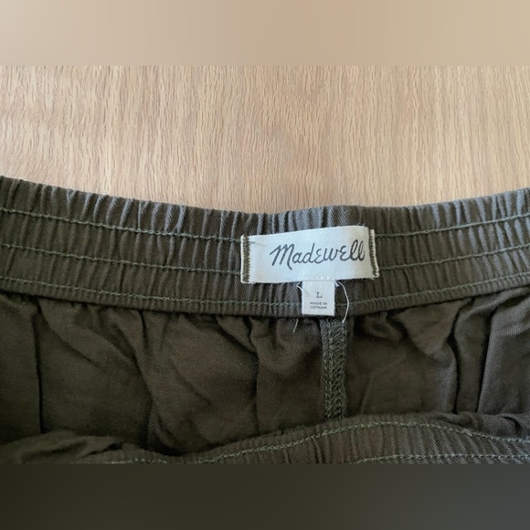 Madewell | Olive Pull-On Shorts, Stretch Waist with ties—Comfy & Casual•••Size L - Picture 5 of 8